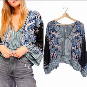🌸 Free People Mix N Match Floral + Stripe V-Neck Blouse | Boho Chic- size small